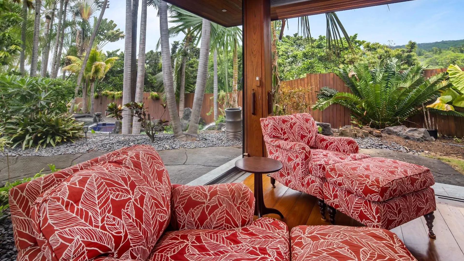 Holiday home Kbm Resorts: Kona Bay House Stunning Ocean Front Estate Home Right On Keauhou Bay Kailua-Kona