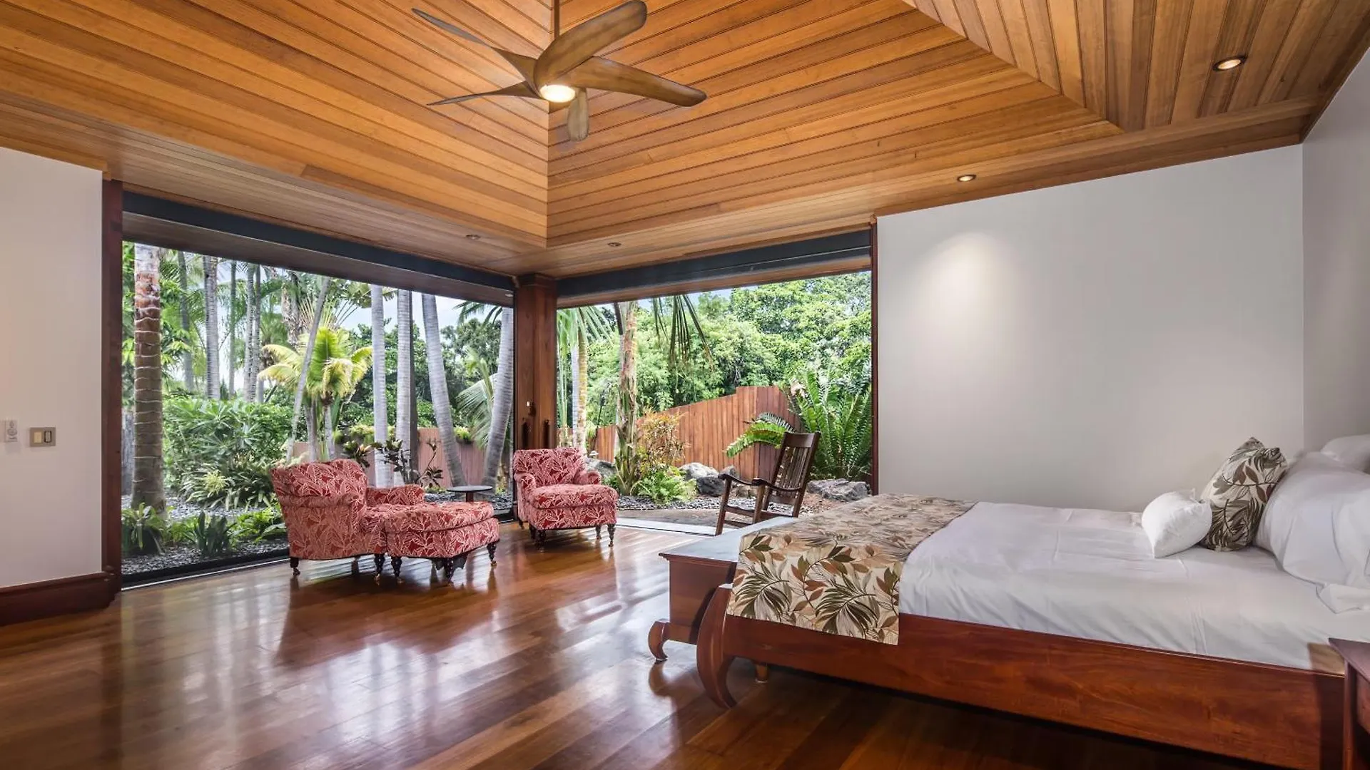 Kbm Resorts: Kona Bay House Stunning Ocean Front Estate Home Right On Keauhou Bay Kailua-Kona 0*,  United States