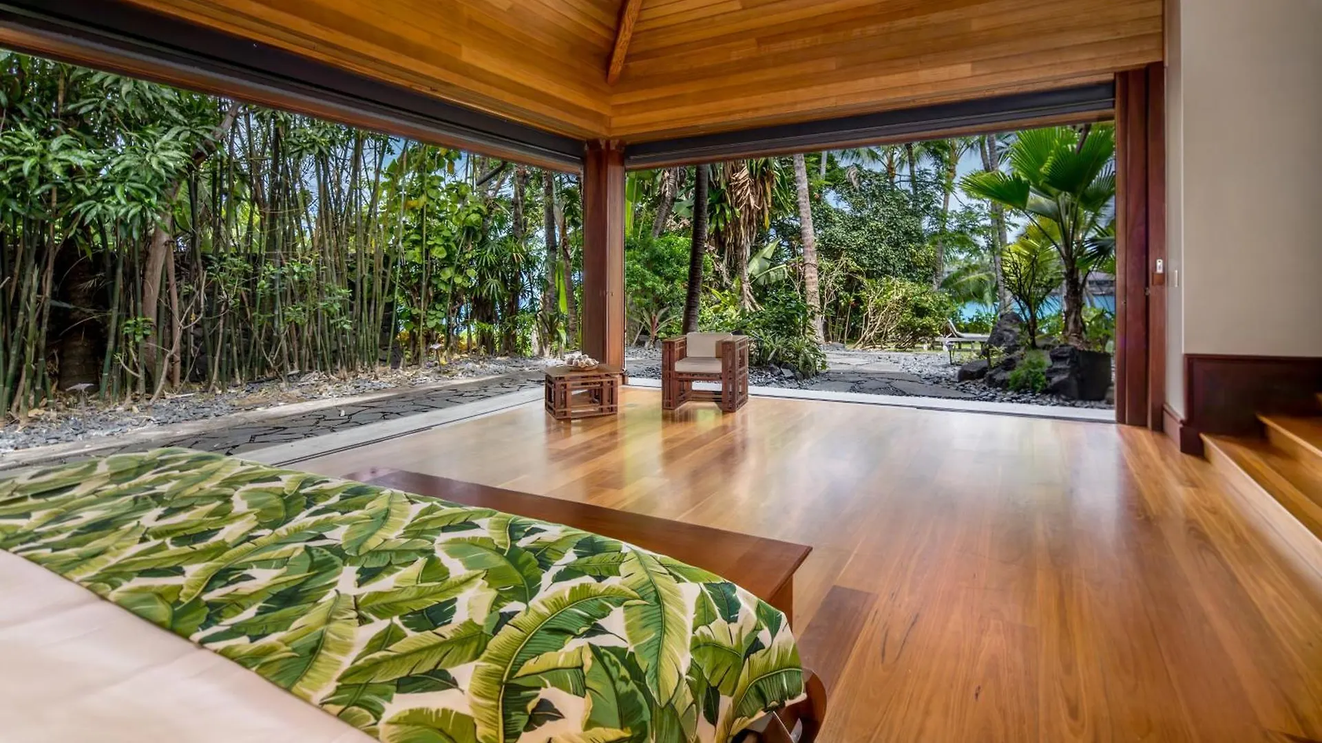Kbm Resorts: Kona Bay House Stunning Ocean Front Estate Home Right On Keauhou Bay Kailua-Kona
