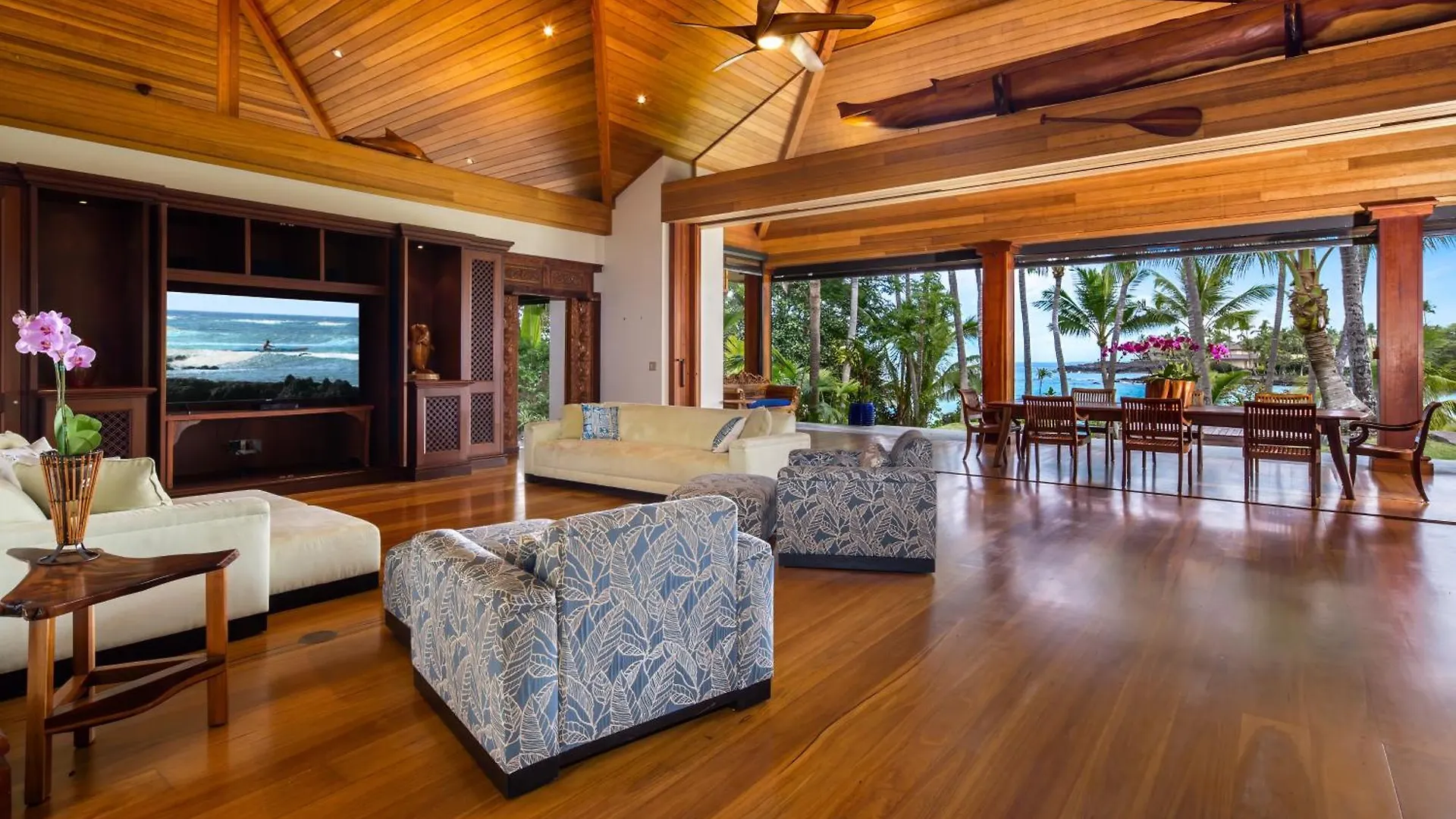 Kbm Resorts: Kona Bay House Stunning Ocean Front Estate Home Right On Keauhou Bay Kailua-Kona Holiday home